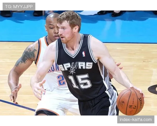 达拉斯飞翼与主教练韦莱卡·邦纳完成三年续约,球队进入稳定建设期 达拉斯飞翼与主教练韦莱卡·邦纳完成三年续约,球队进入稳定建设期